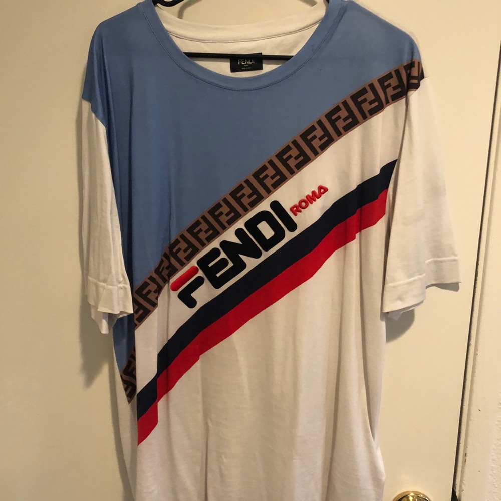 Fendi t shirt size XL